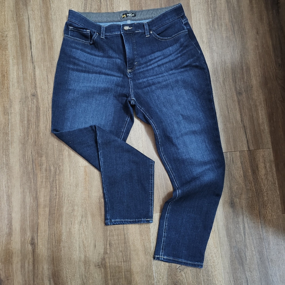 4/$20 Lee Comfort Fit Dark Blue Jeans